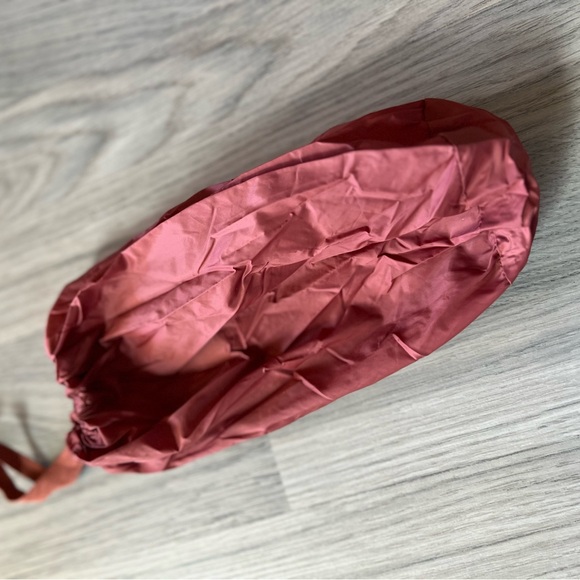 Packable ultra light vest - Picture 9 of 10